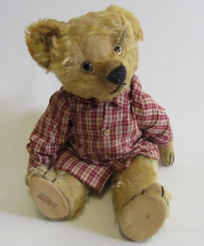 A pre-war Chad Valley growling teddy Image
