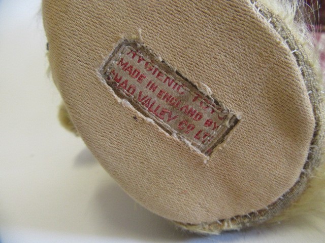 A pre-war Chad Valley growling teddy Image