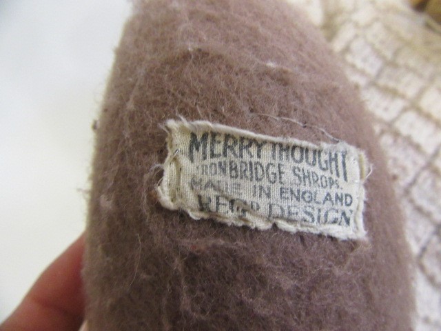 A Merry Thought Cheeky bear Image