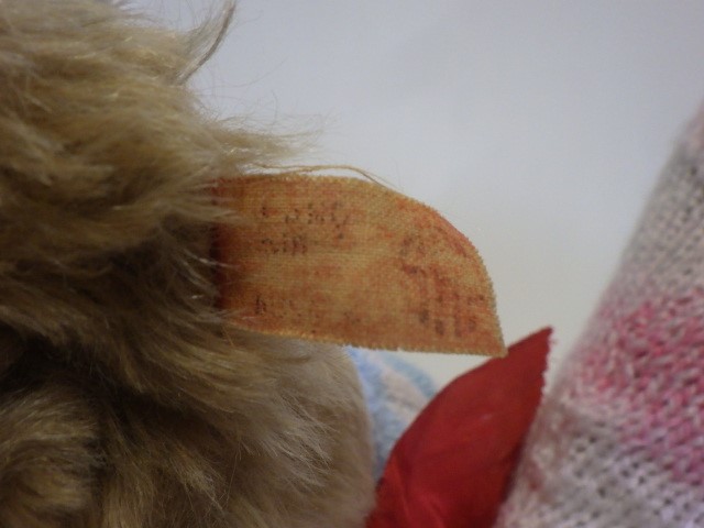 A large vintage bear Image