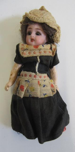 A Kammer & Reinhardt dolls house doll Image