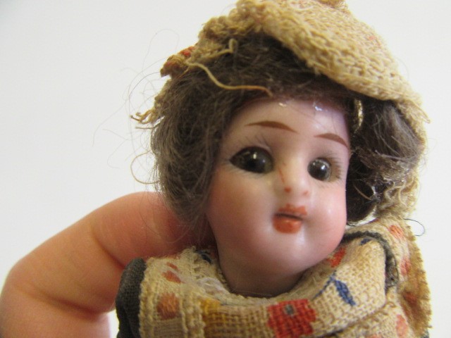 A Kammer & Reinhardt dolls house doll Image