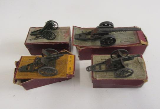 Britains Guns comprising 4.7 Naval Gun Image