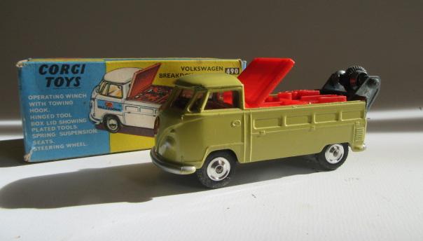 Corgi 490 V.W. Breakdown Truck in light green Image