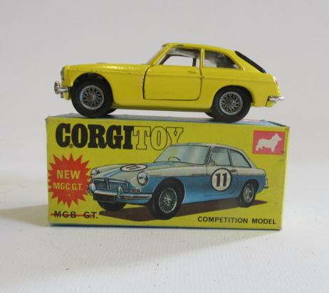 Corgi 345 MGC GT Image