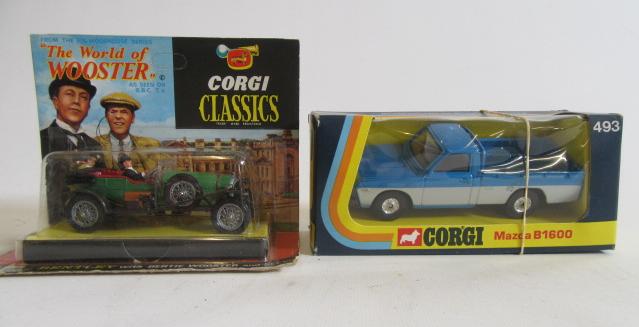 Corgi Classics World of Wooster Car with figures Jeeves and Wooster Image