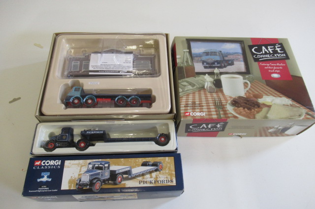 Corgi Cafe Connection E.R.F. and Pickfords Scammell Highway Man Image