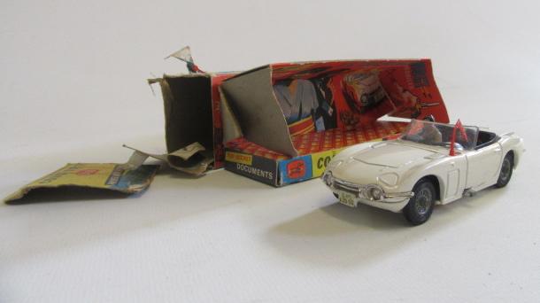 Corgi 336 James Bond Toyota 2000 GT Image