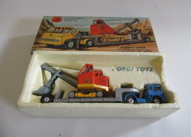 Corgi Gift Set No 27 machinery carrier and Priestman shovel Image
