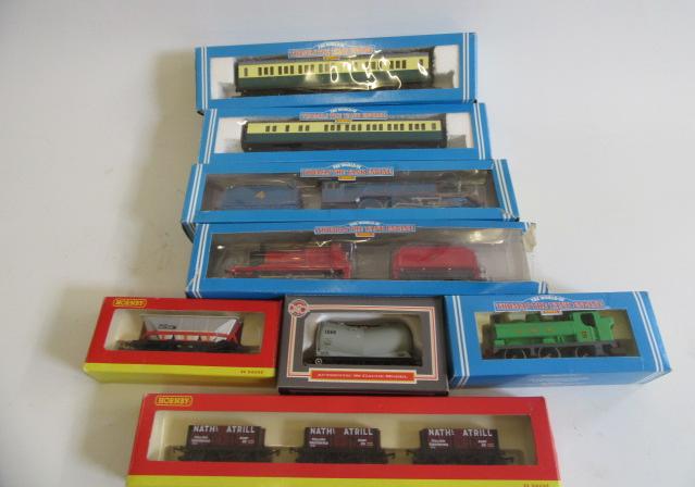 Hornby Thomas locomotives and rolling stock comprising R383 Gordon Image