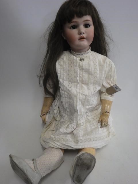 A Kammer & Reinhardt bisque socket head doll Image