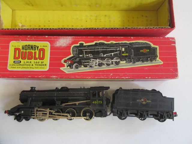 Hornby Dublo 2224 8F locomotive and tender finished in black Image