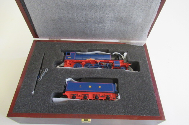 Bachmann Sir Guy Williams in L.M.R. blue in presentation box Image