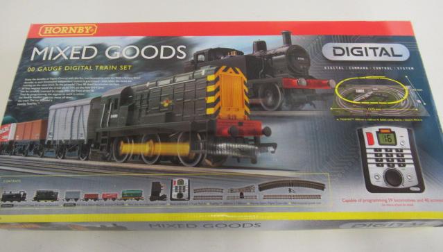 Hornby R1075 Mixed Goods Digital Train Set with 08 Diesel Shunter and goods trucks Image