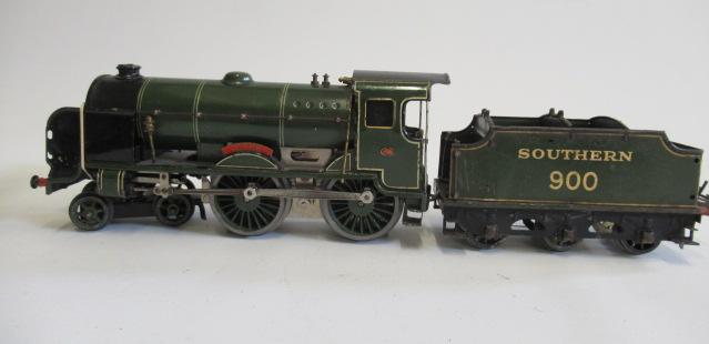 Hornby 20v electric 4-4-0 Eton locomotive and tender Image