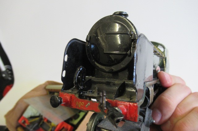 Hornby 20v electric 4-4-0 Eton locomotive and tender Image