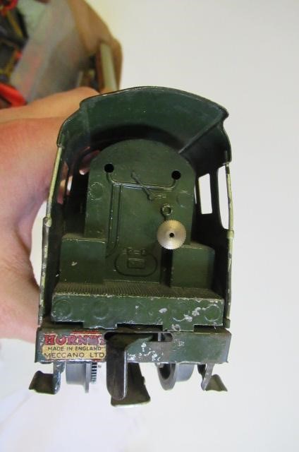 Hornby 20v electric 4-4-0 Eton locomotive and tender Image