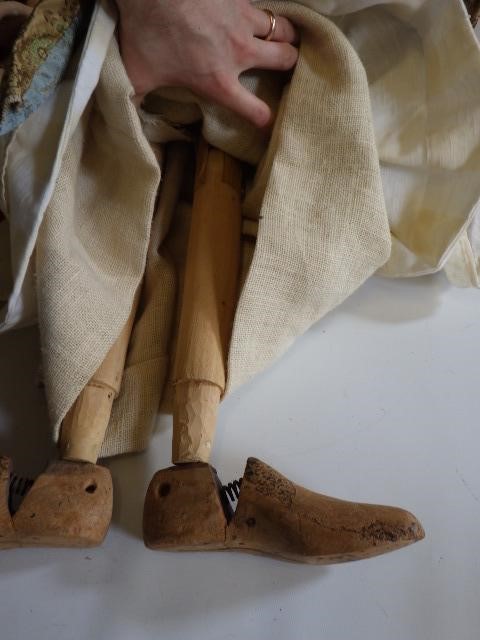 A large composition shoulder head Elizabeth I peg doll Image