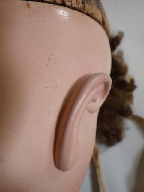 A Bru Jne. & Cie bisque socket head doll Image