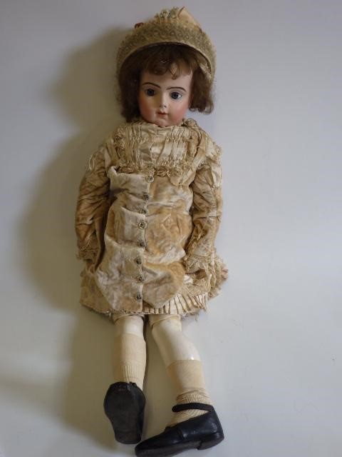 A Bru Jne. & Cie bisque socket head doll Image