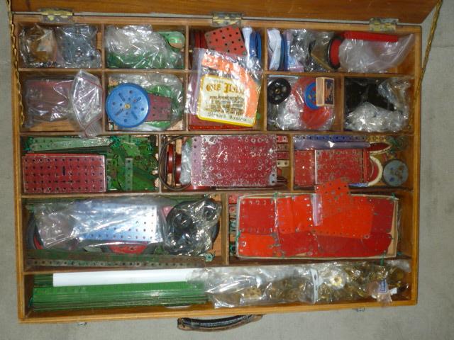 A large quantity of Meccano parts Image