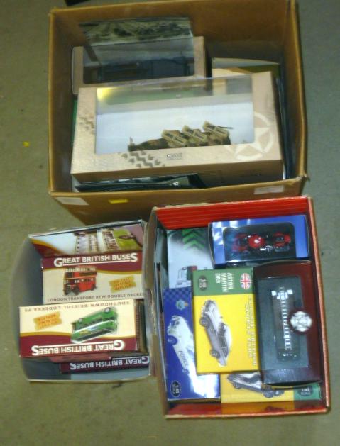 Twenty four Atlas Editions models comprising buses Image