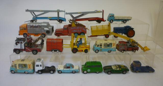 Eighteen Corgi commercial and other models Image