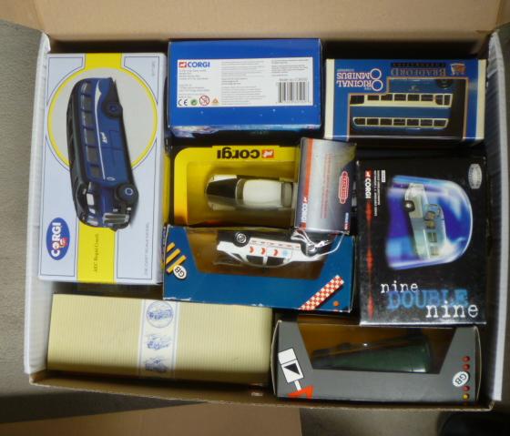 Twenty eight Corgi Classic Original Omnibus and other models Image