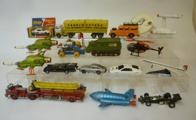 Sixteen Corgi Models Image