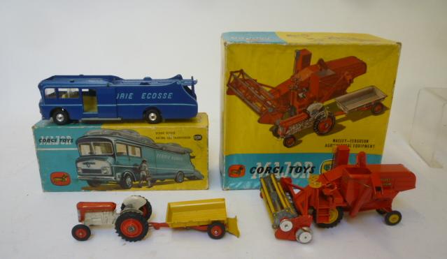 1126 Ecurie Ecosse Racing Car Transporter (light blue raised logo) Image