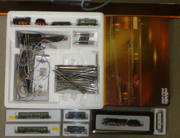 Marklin Mini-Club Z gauge Train Set 81560 with 2-6-0 locomotive and trucks Image