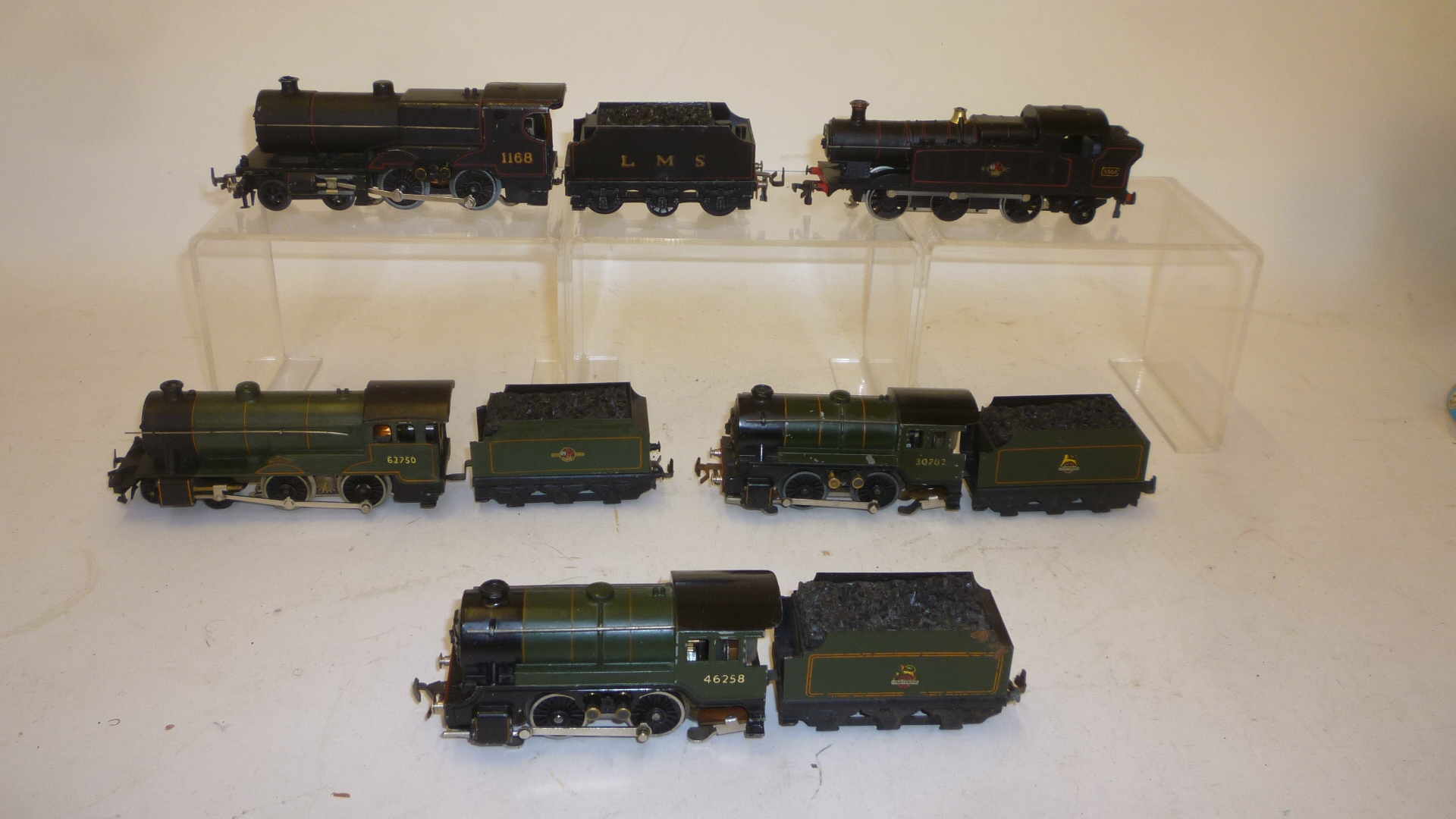 Five Trix Twin locomotives comprising two B.R. 0-4-0 tender locomotives Image