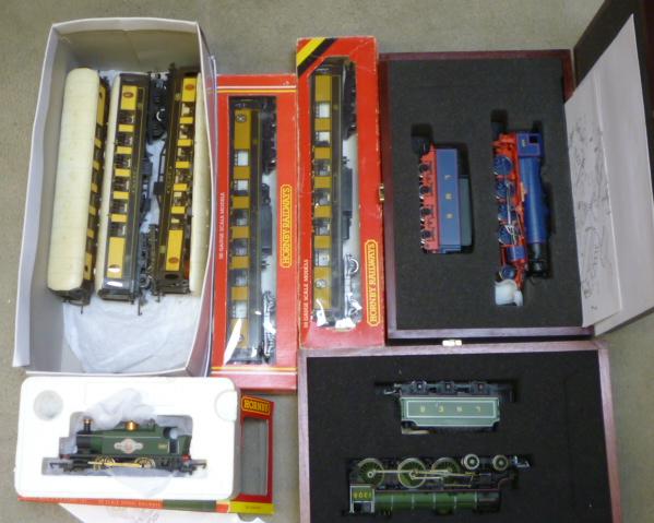 Bachmann limited edition L.M.R. blue W.D. 2-8-0 locomotive Sir Guy Williams Image