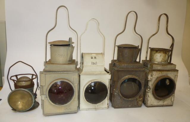 A B.R. railway lamp Image