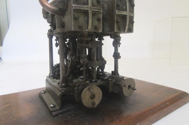 Twin compound marine steam engine Image