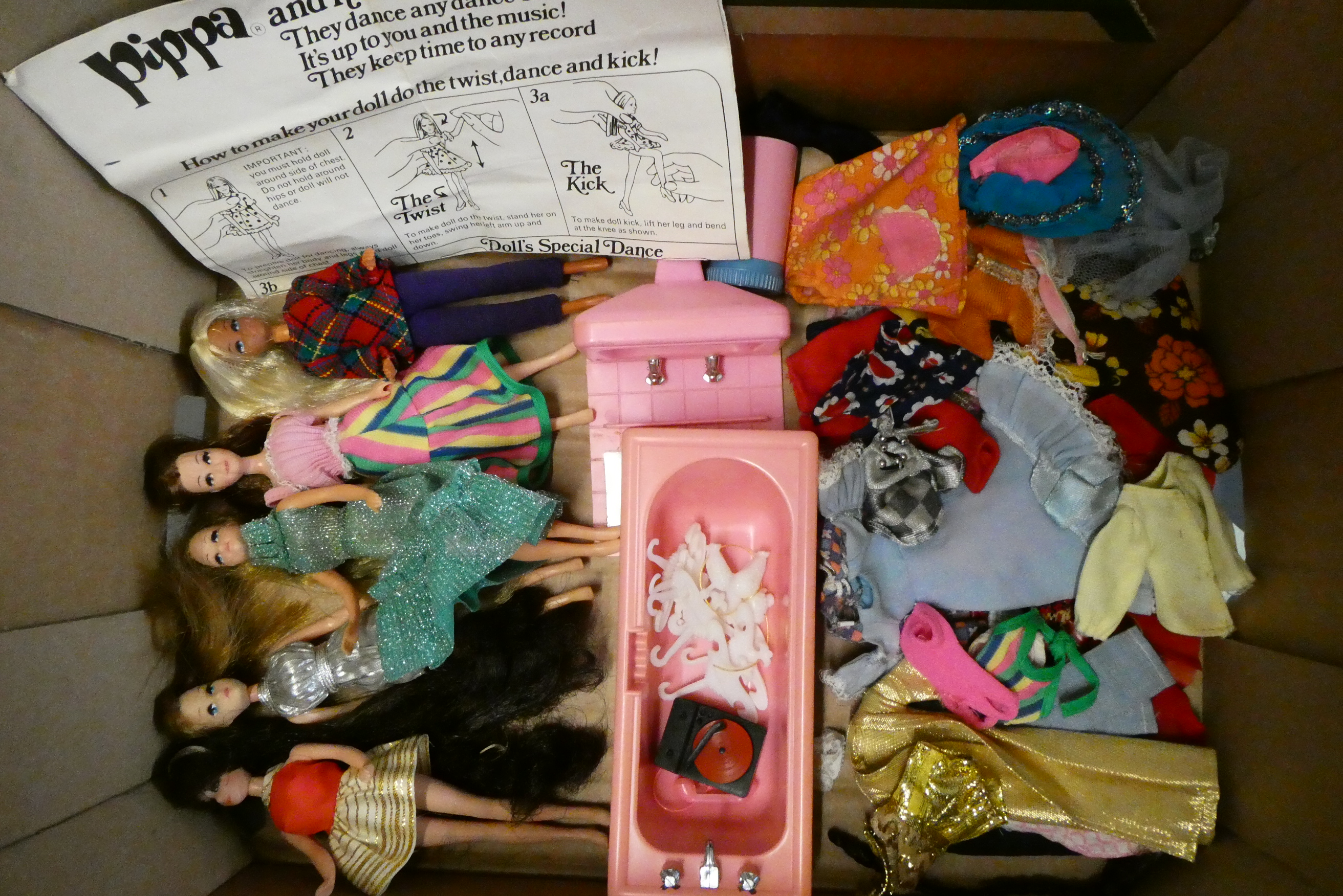 Five Palitoy Pippa dolls and accessories including clothes and a bathroom suite Image
