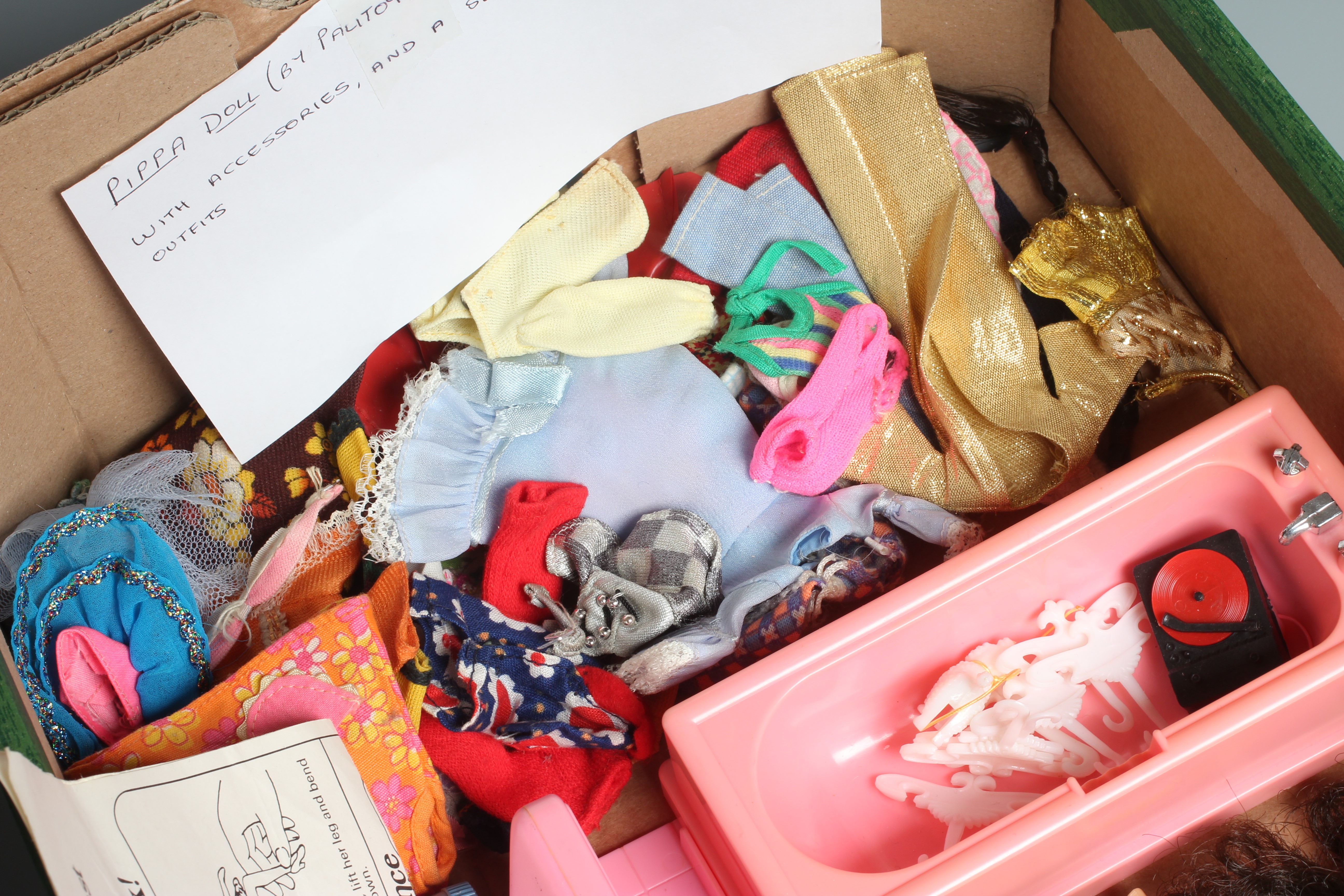 Five Palitoy Pippa dolls and accessories including clothes and a bathroom suite Image