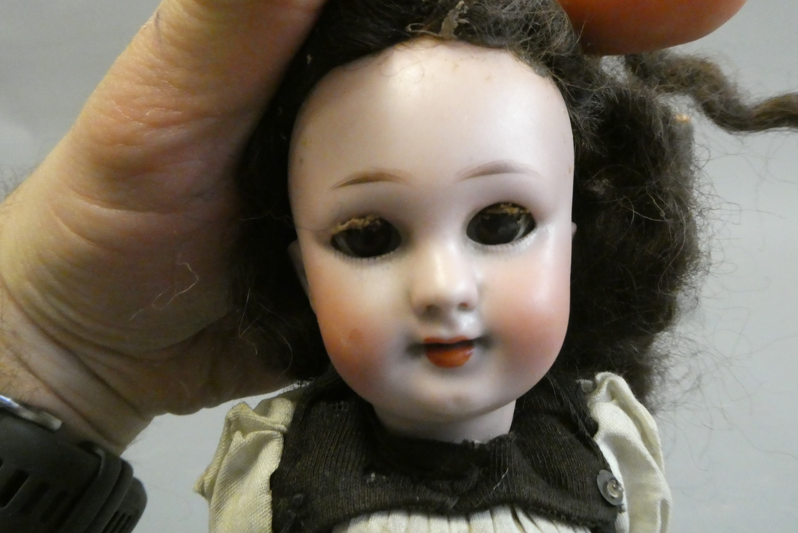 A bisque socket head doll Image