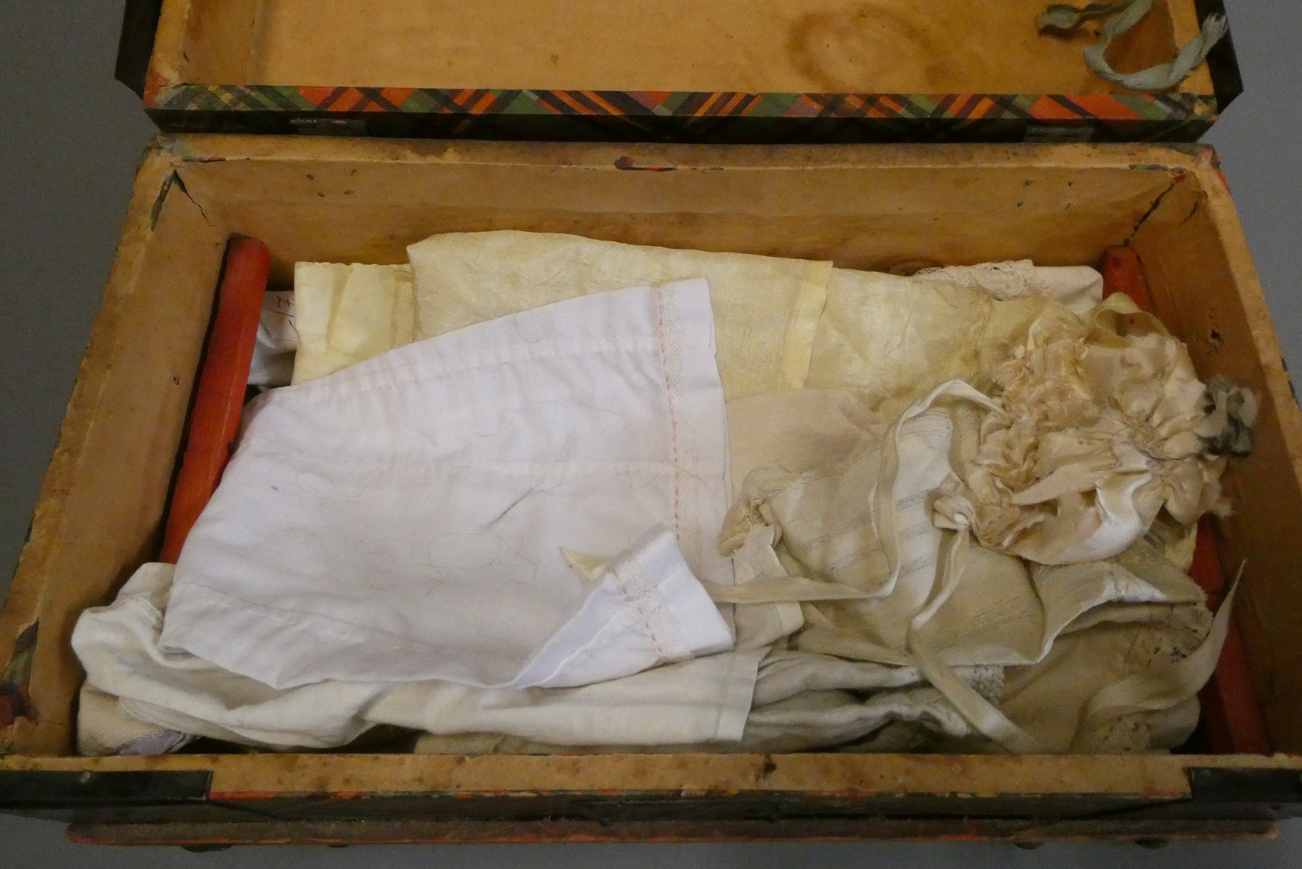 A bisque socket head doll Image