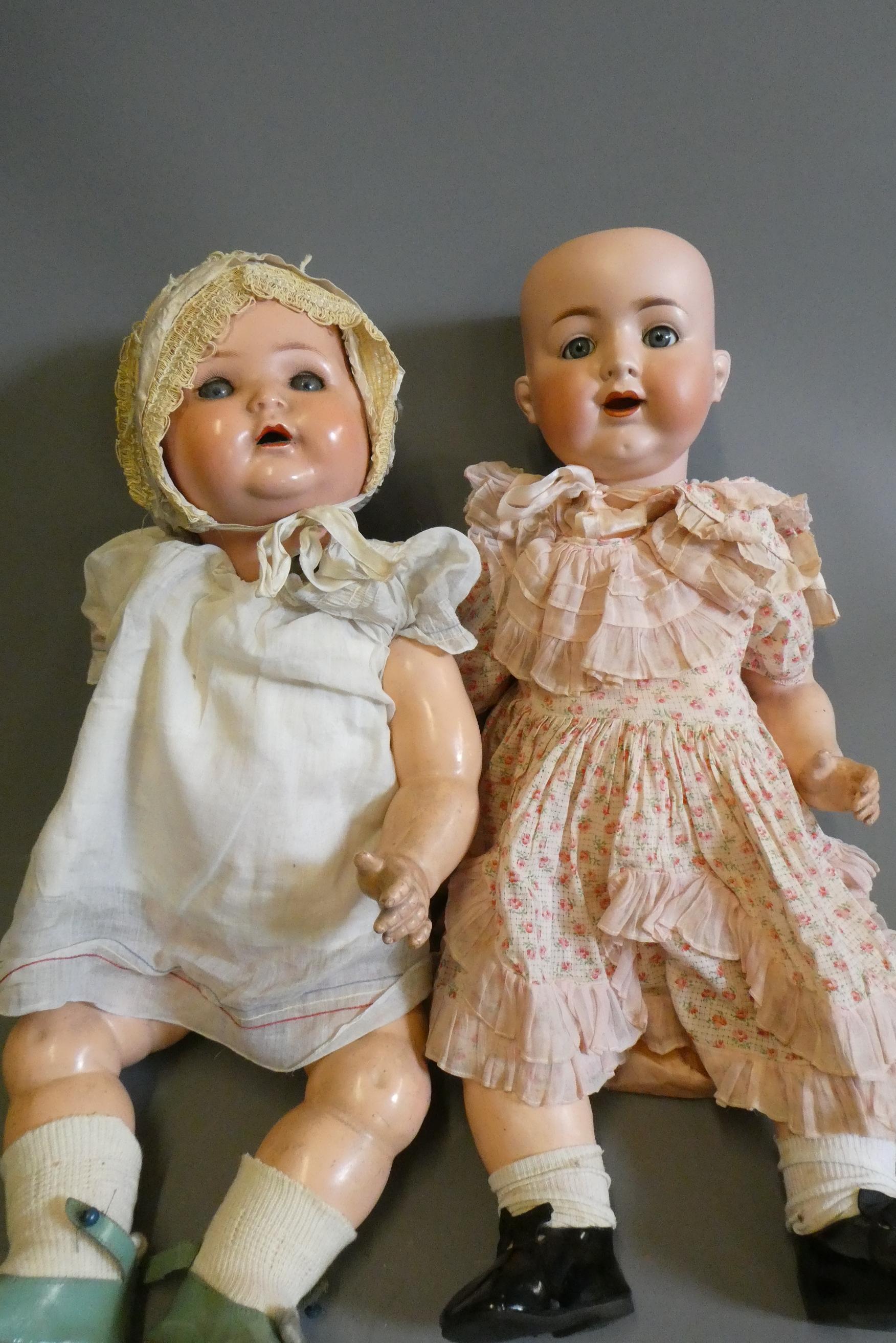 Two socket head dolls Image