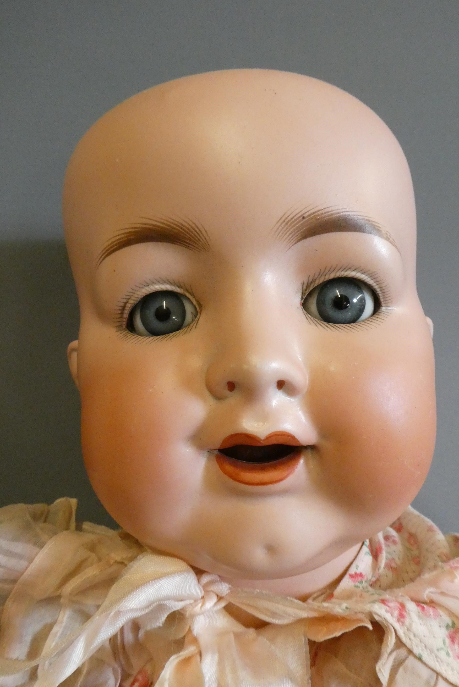 Two socket head dolls Image