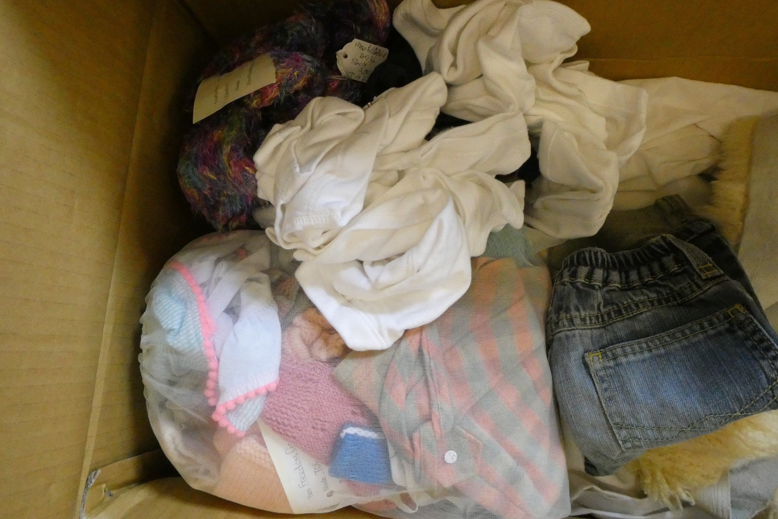 Two socket head dolls Image