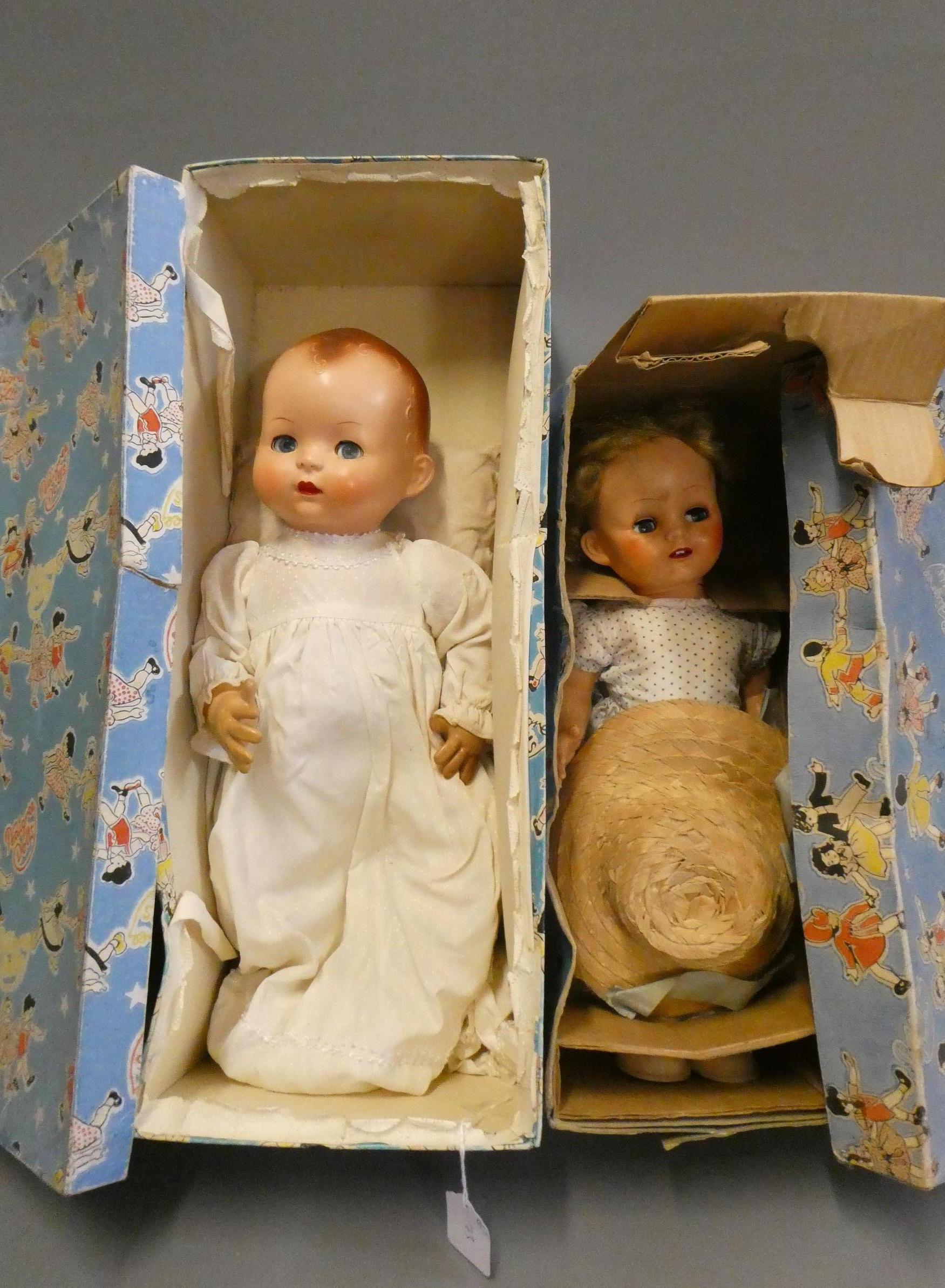 Two Pedigree dolls, both in original blue Pedigree boxes, largest doll 18" long Image