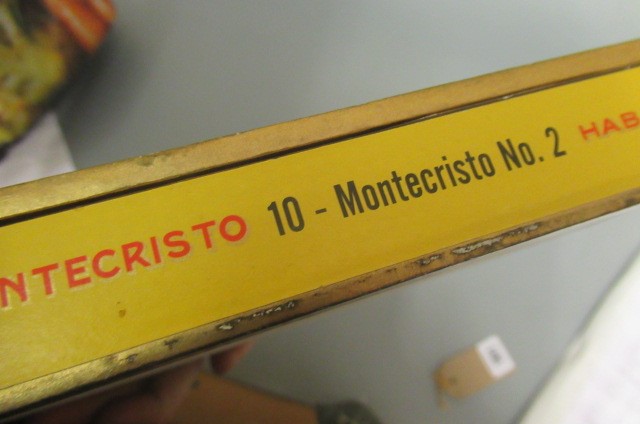 A box of 10 Montecristo No.2 Habana cigars Image