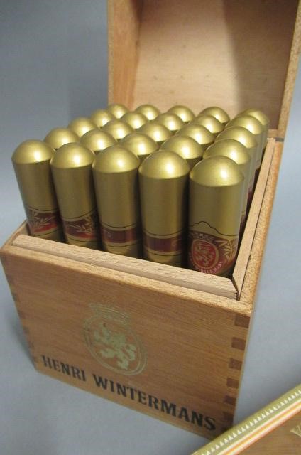 A box of 25 Henri Wintermans Excellentes Image