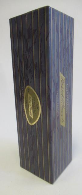 One bottle 1982 Diamant Bleu champagne Image