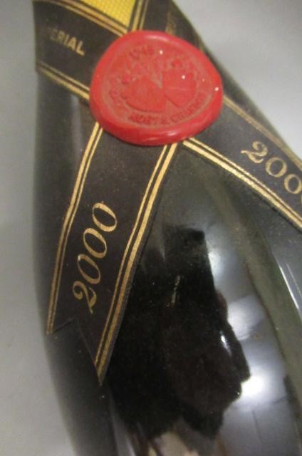 One magnum 2000 Moet & Chandon Brut Imperial champagne Image