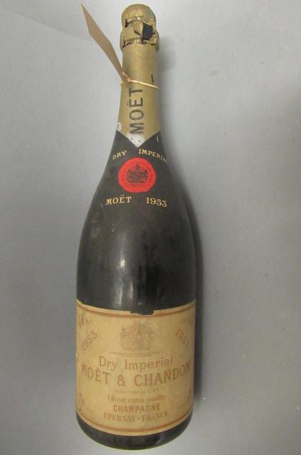 One magnum 1953 Moet & Chandon Dry Imperial champagne Image