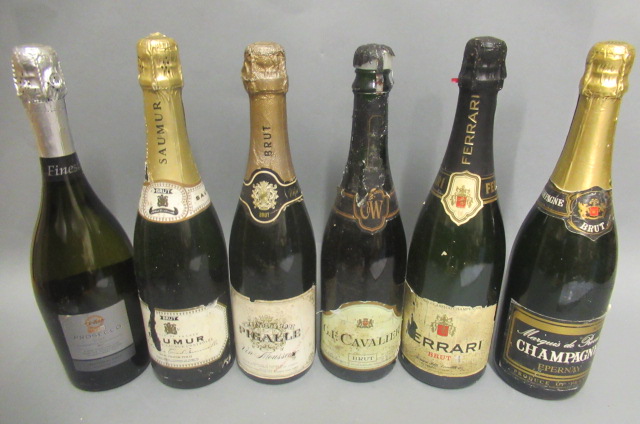 6 bottles sparkling wine Image
