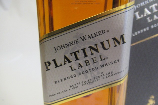 One bottle Johnnie Walker Platinum Label 18yr old private blend Image